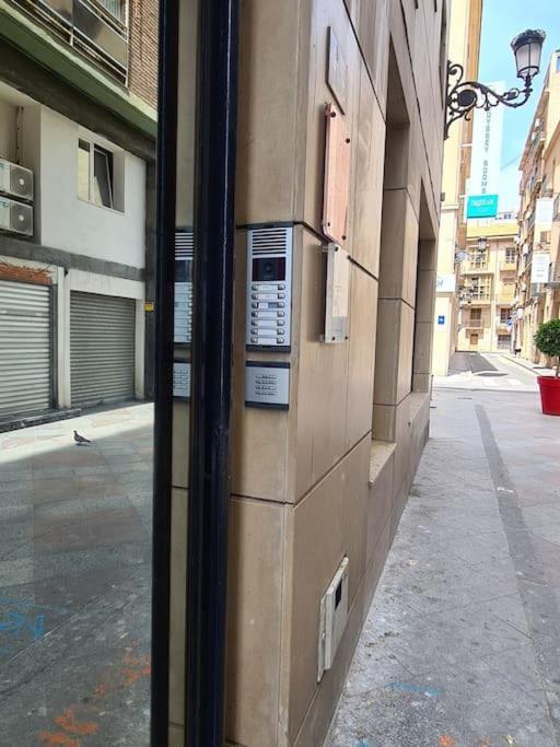 La Puerta Del Mar - Alicante Buitenkant foto